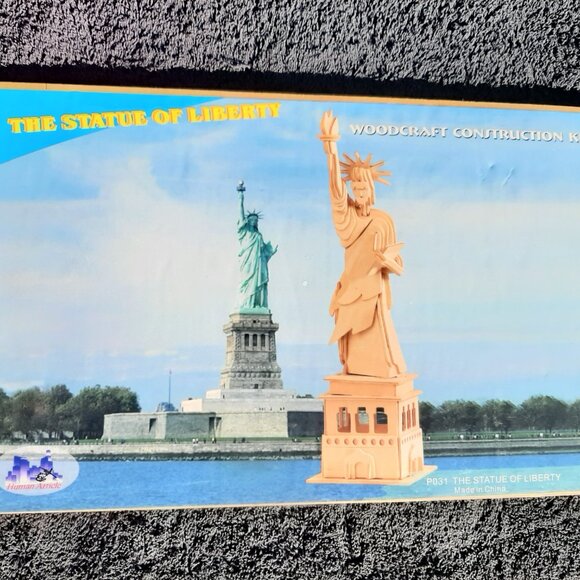 Other - Wooden Puzzle 3D New And Unopened “The Statue Of Liberty”